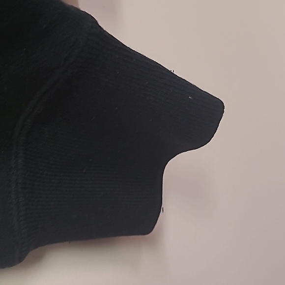 Sweatshirt - Picture 6 of 8